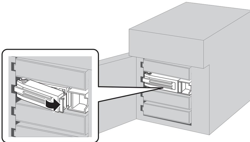 Diagram showing the drive handle being pushed closed. A circular inset shows the handle being pushed into the closed position, indicated by a black arrow pointing right, with the text 'カチンと音がするまで取っ手を押して閉じます' (Push the handle until it clicks).